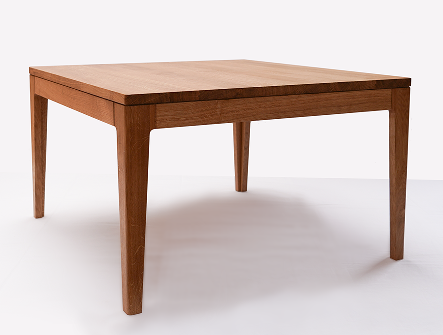 Maßgefertigter Couchtisch aus Massivholz – handgefertigt von holzbegabt in Sachsen-Anhalt